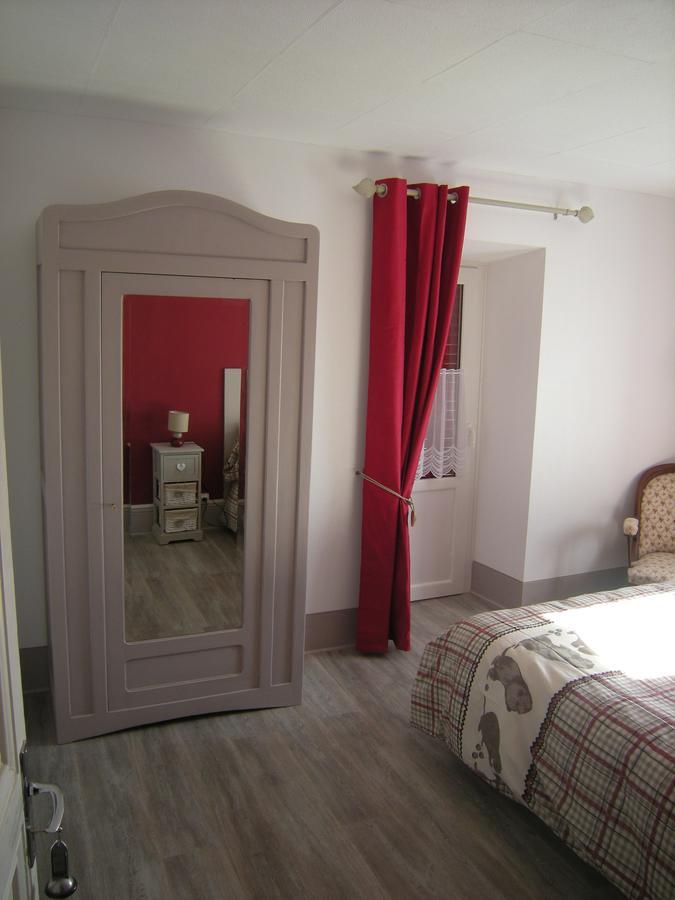Hotel Gites Des Touristes Vollore-Montagne المظهر الخارجي الصورة